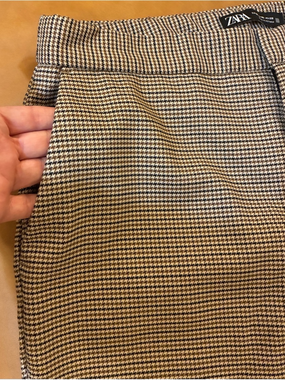Zara Black, Browns & Tan Cream Houndstooth Slim Pants - Picture 4 of 11